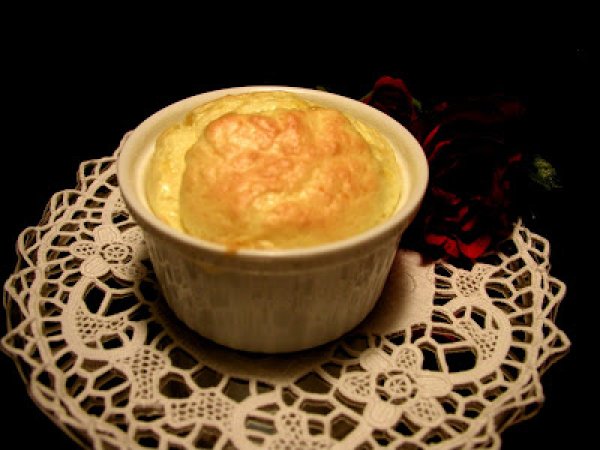 Soufflé di Castelmagno con miele di castagno di Ernst Knam