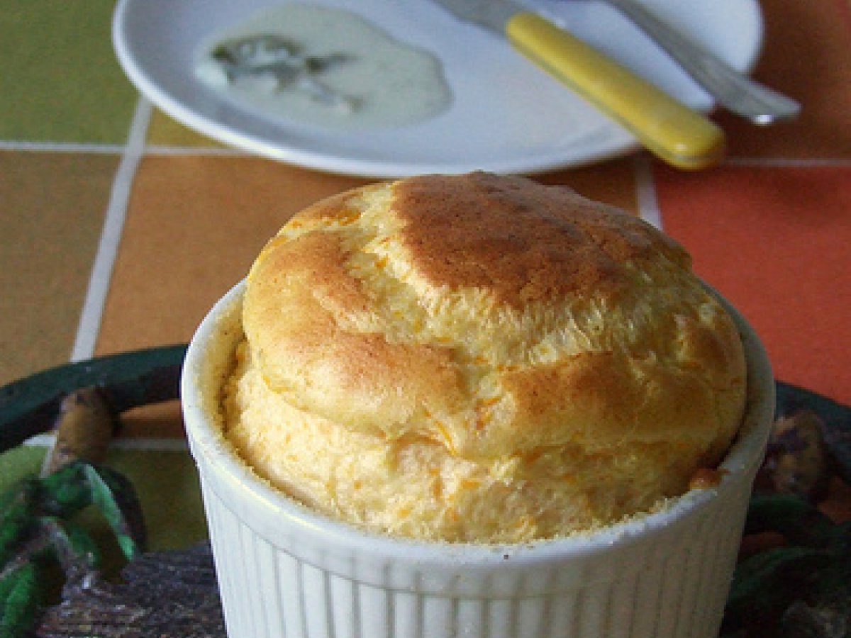 Soufflé di zucca con salsa al gorgonzola