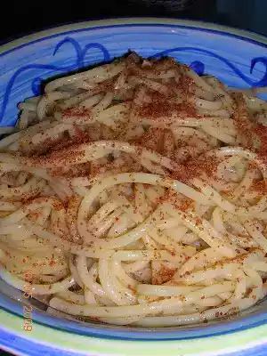 Spaghetti acciughe e bottarga