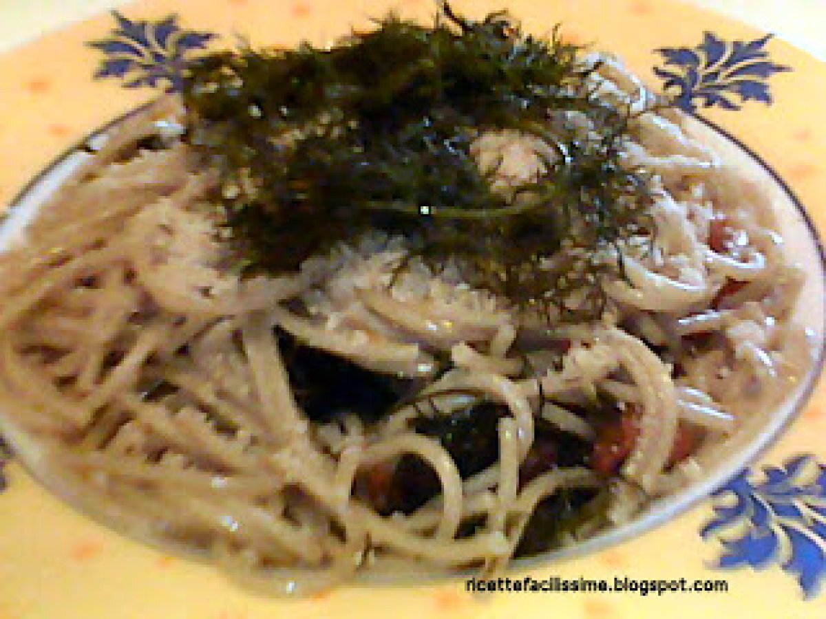 SPAGHETTI ACCIUGHE E FINOCCHIETTO SELVATICO