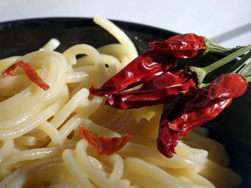 Spaghetti aglio olio e peperoncino Rugiati's style - foto 3
