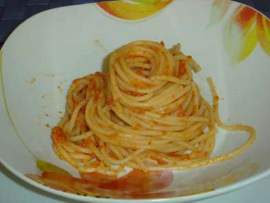 Spaghetti ai due pomodori