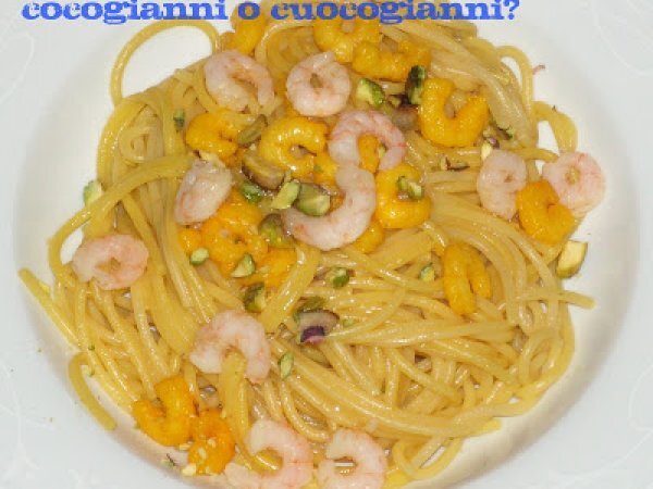 SPAGHETTI AI GAMBERETTI E ZAFFERANO