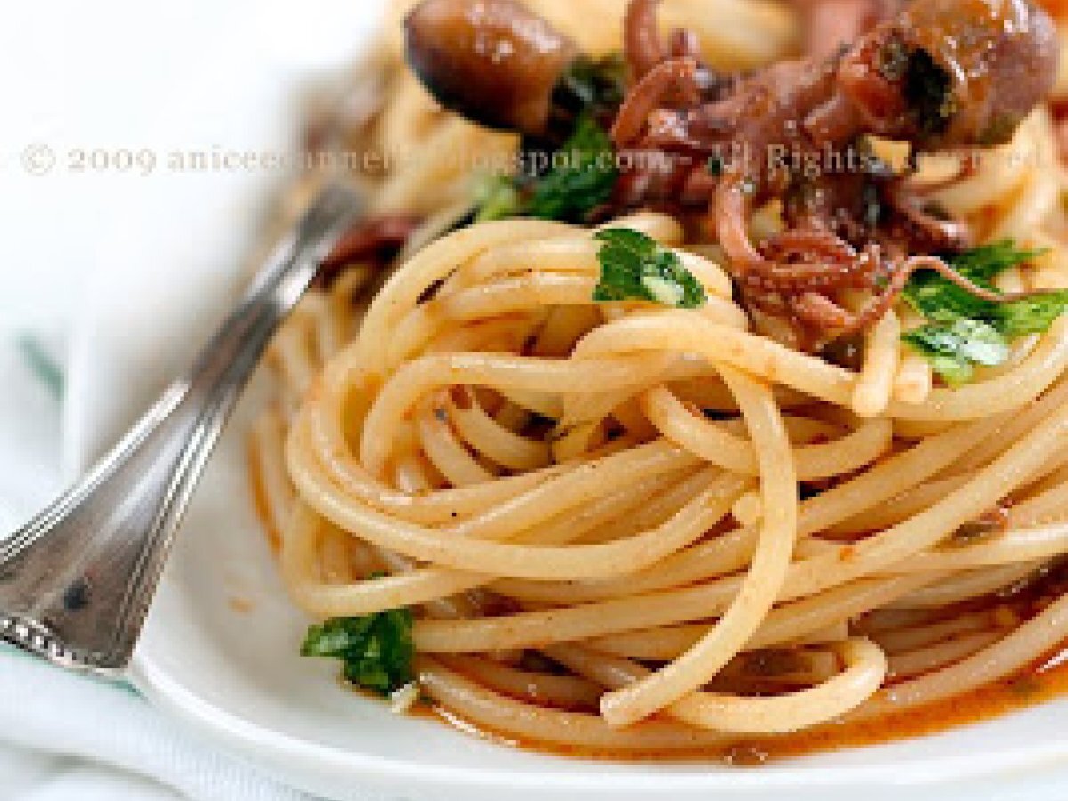 Spaghetti ai moscardini [erano polipetti]