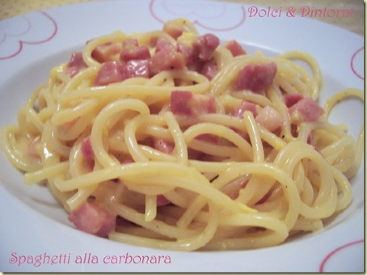 Spaghetti alla carbonara con pancetta