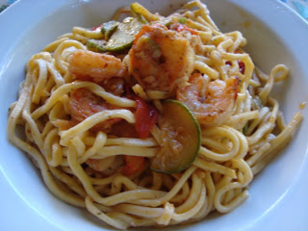 Spaghetti alla chitarra con gamberi e ginseng - foto 3