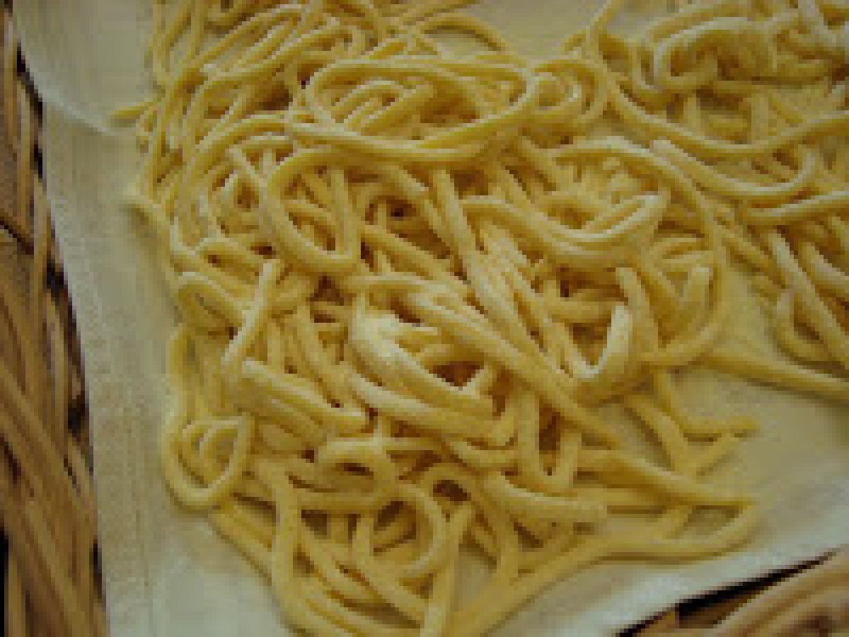 Spaghetti alla chitarra con gamberi e ginseng - foto 9