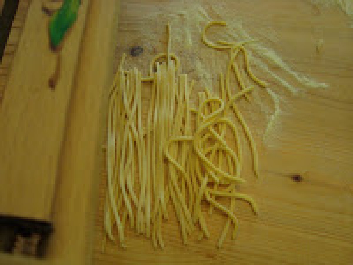 Spaghetti alla chitarra con gamberi e ginseng - foto 12