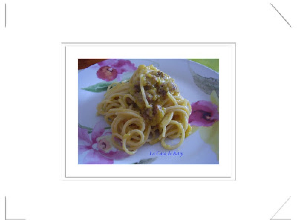 Spaghetti alla chitarra con zucca e salsiccia e... 8 buoni propositi!