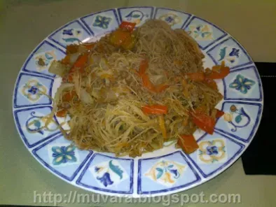 Spaghetti cinesi con carne e verdure - foto 2