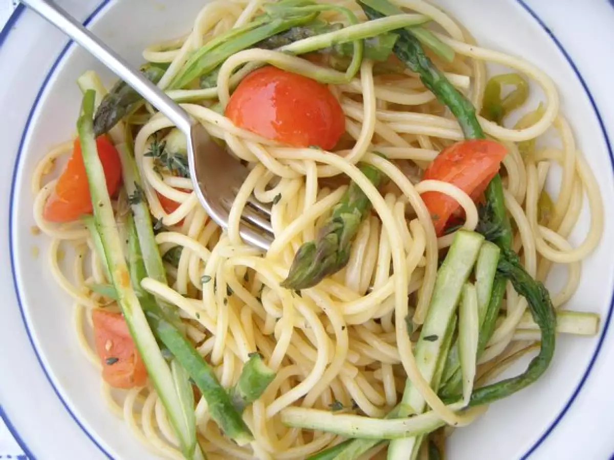 Spaghetti con asparagi (Umbria) _ Spaghetti spàrgàval - foto 2