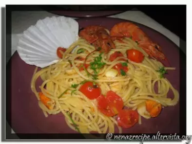 Spaghetti con capesante e gamberoni
