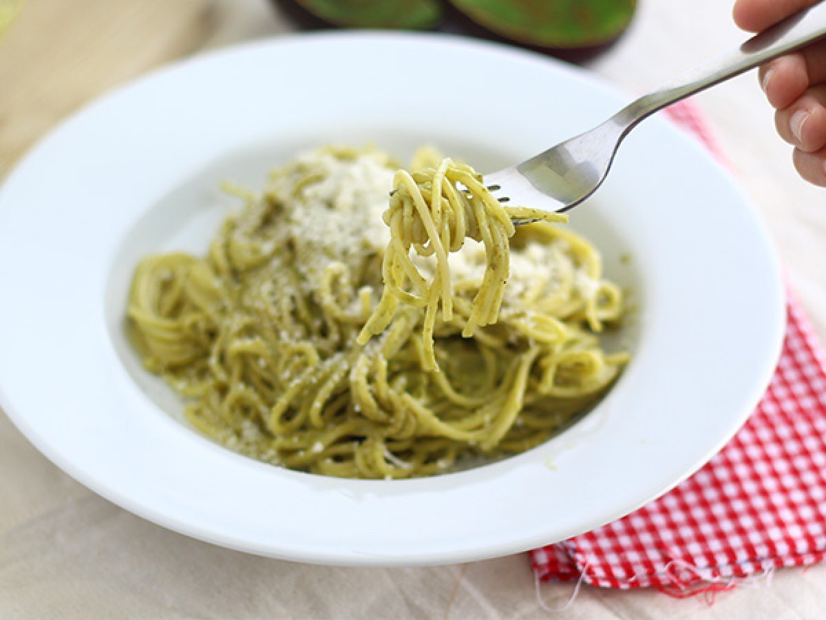 Spaghetti con crema di avocado - foto 3