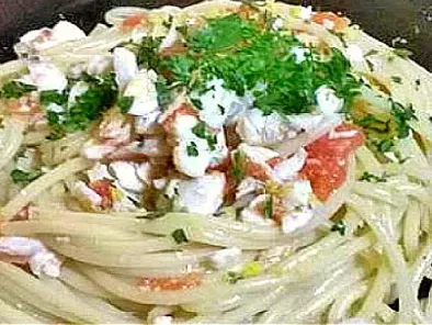 Spaghetti con Filetti di Orata e Pomodorini