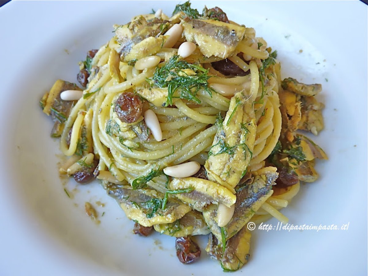 Spaghetti con le alici alla siciliana