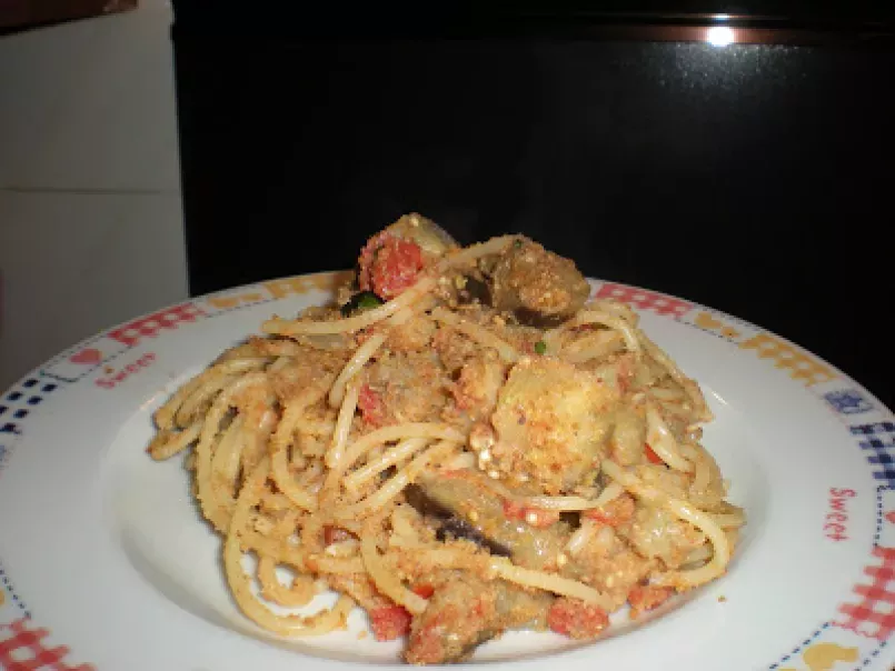Spaghetti con Melanzane e Pane Fritto - foto 2