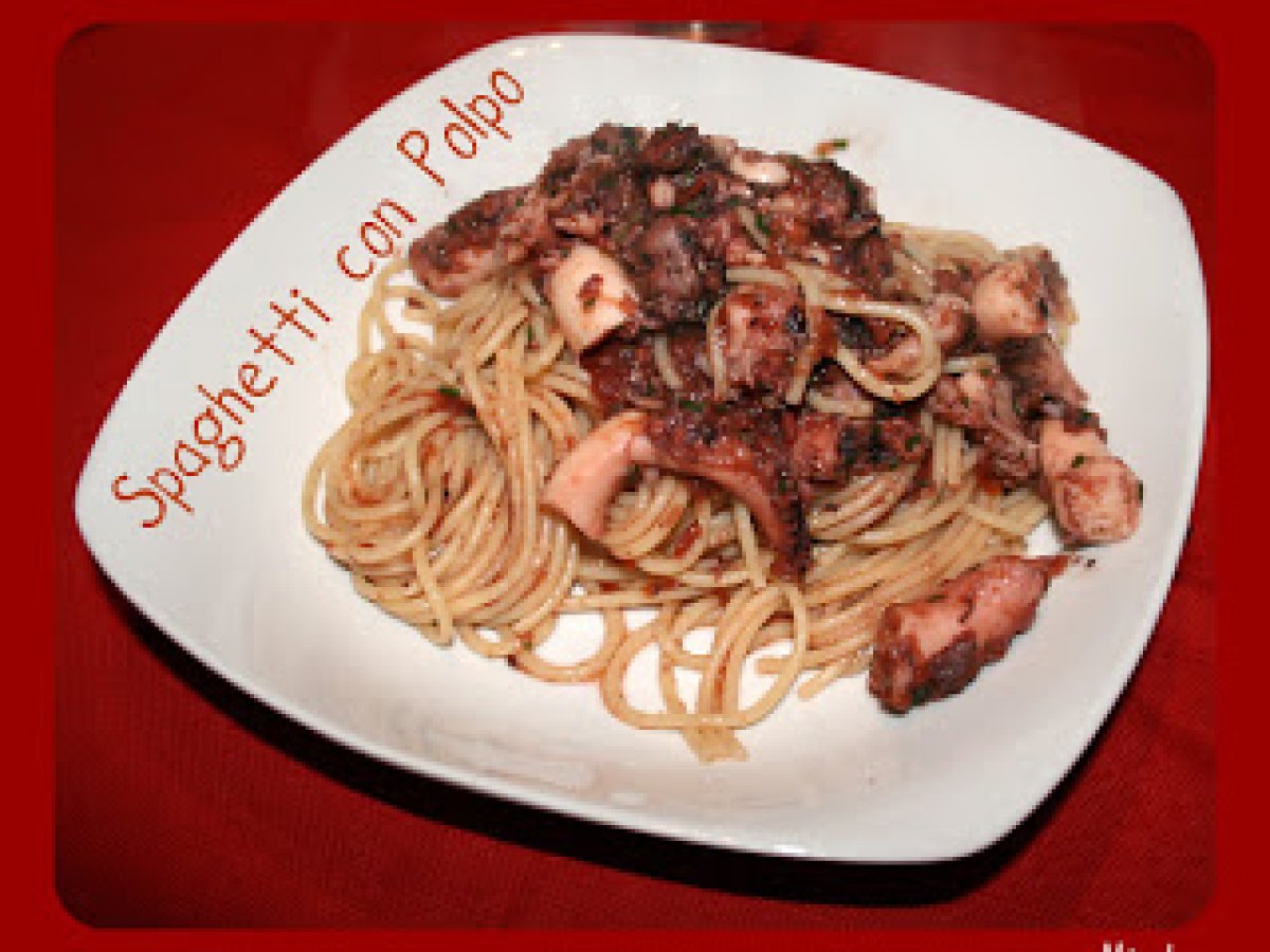 Spaghetti con sugo di Polpo alla Luciana