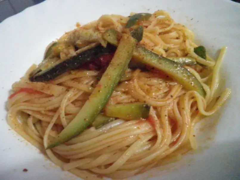 Spaghetti con zucchine Bottarga di Tonno e zenzero, foto 6