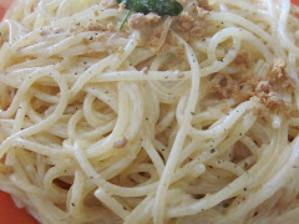 SPAGHETTI CREMOSI CON BOTTARGA