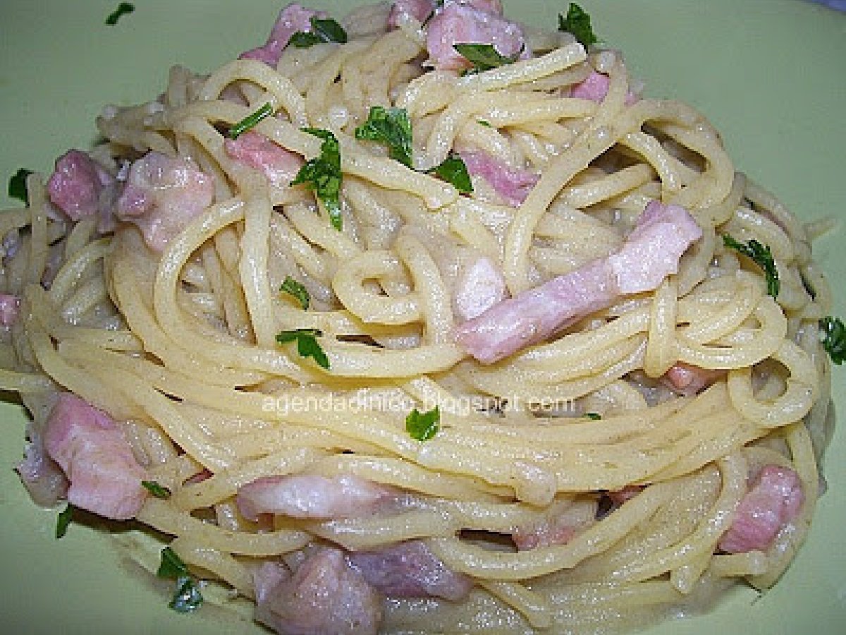 SPAGHETTI DI MAIS CON CREMA DI CARCIOFI E PANCETTA