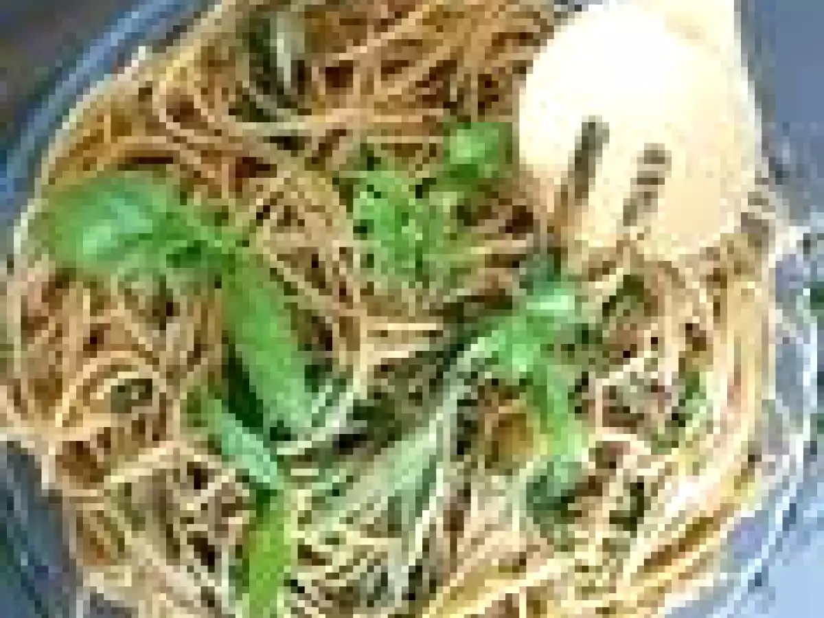 Spaghetti integrali al basilico e philadelphia