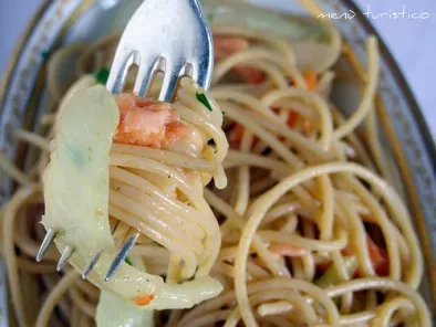 Spaghetti integrali con finocchi e salmone affumicato - foto 5