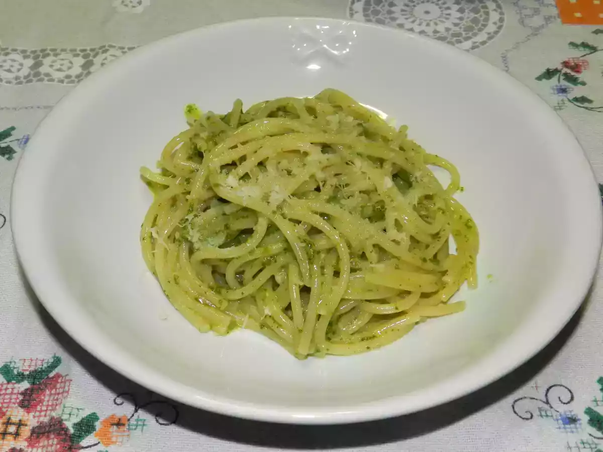Spaghetti pesto e gorgonzola