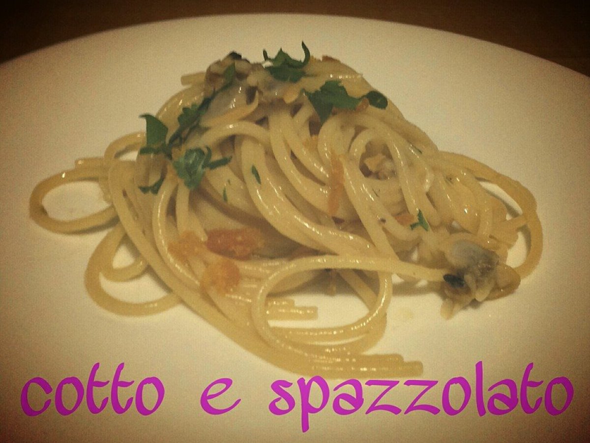 Spaghetti vongole e bottarga