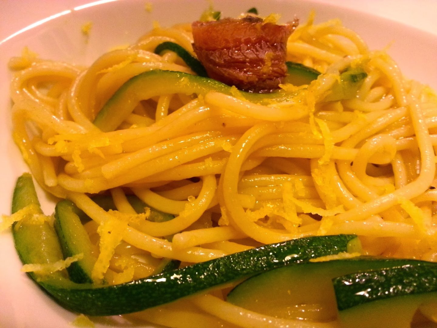 Spaghetti zucchine ed alici al profumo di limone Ricetta Petitchef