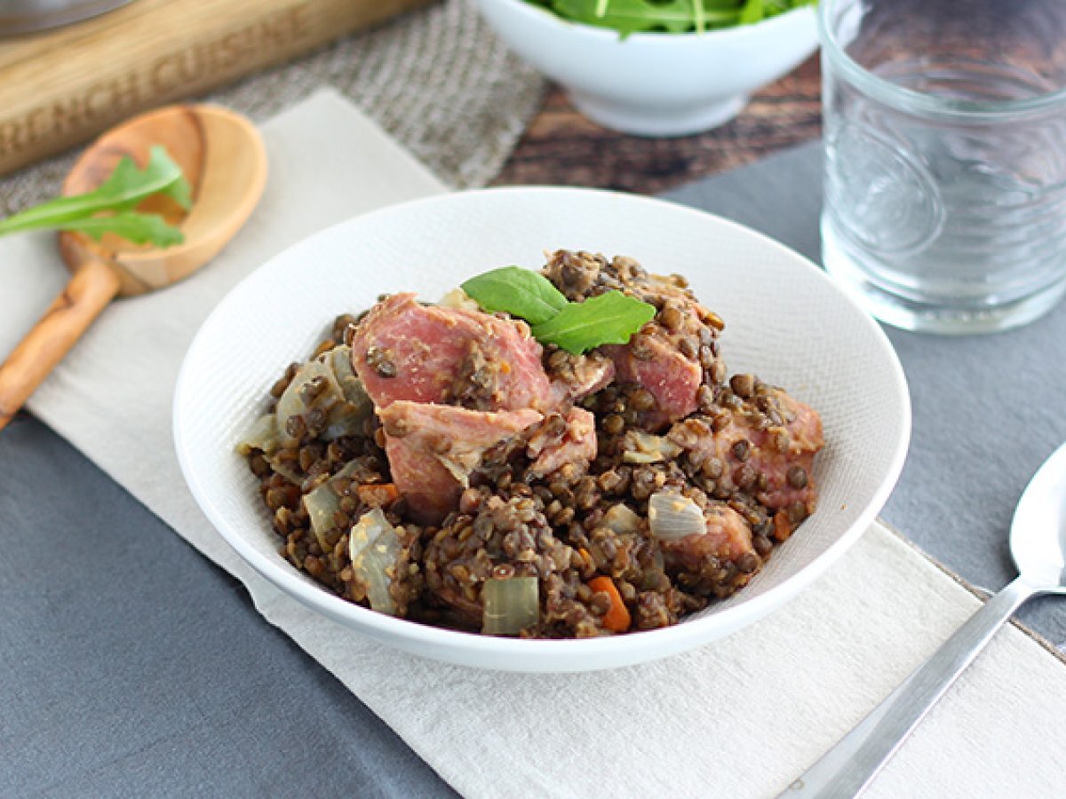 Spalla di maiale con lenticchie