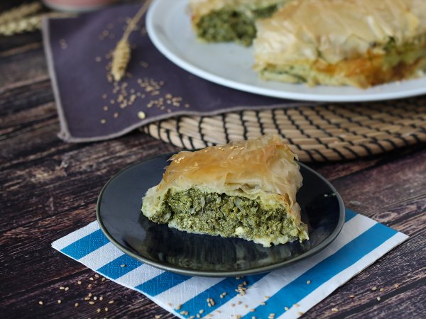 Spanakopita, la facilissima torta salata greca con spinaci e feta, foto 3
