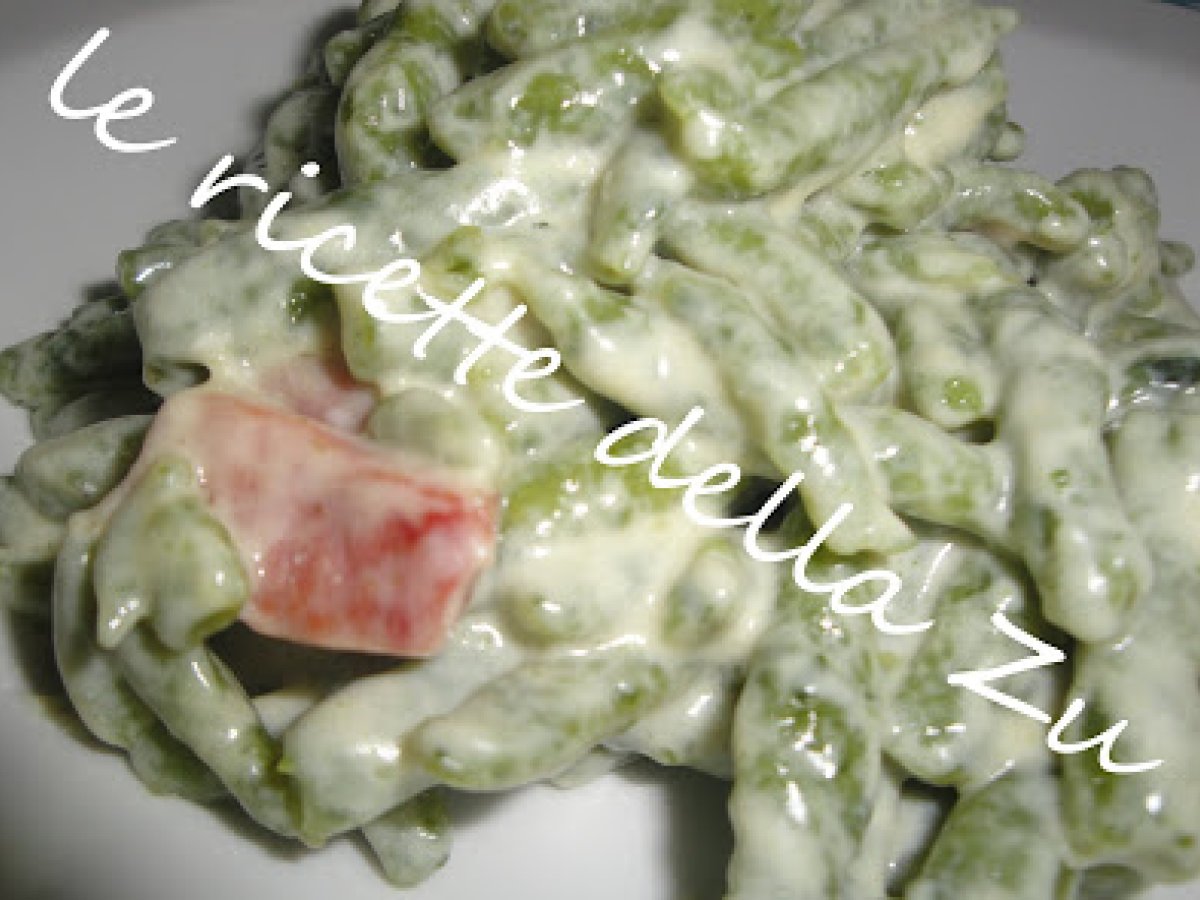 Spatzle con panna, zola e speck