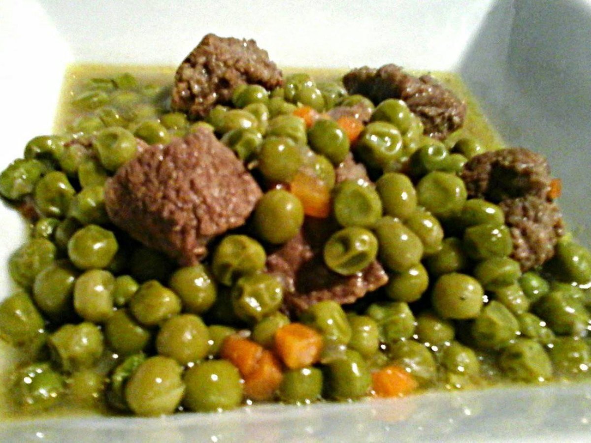 Spezzatino di carne con piselli