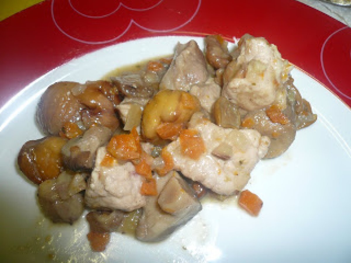 Spezzatino di maiale con funghi e castagne