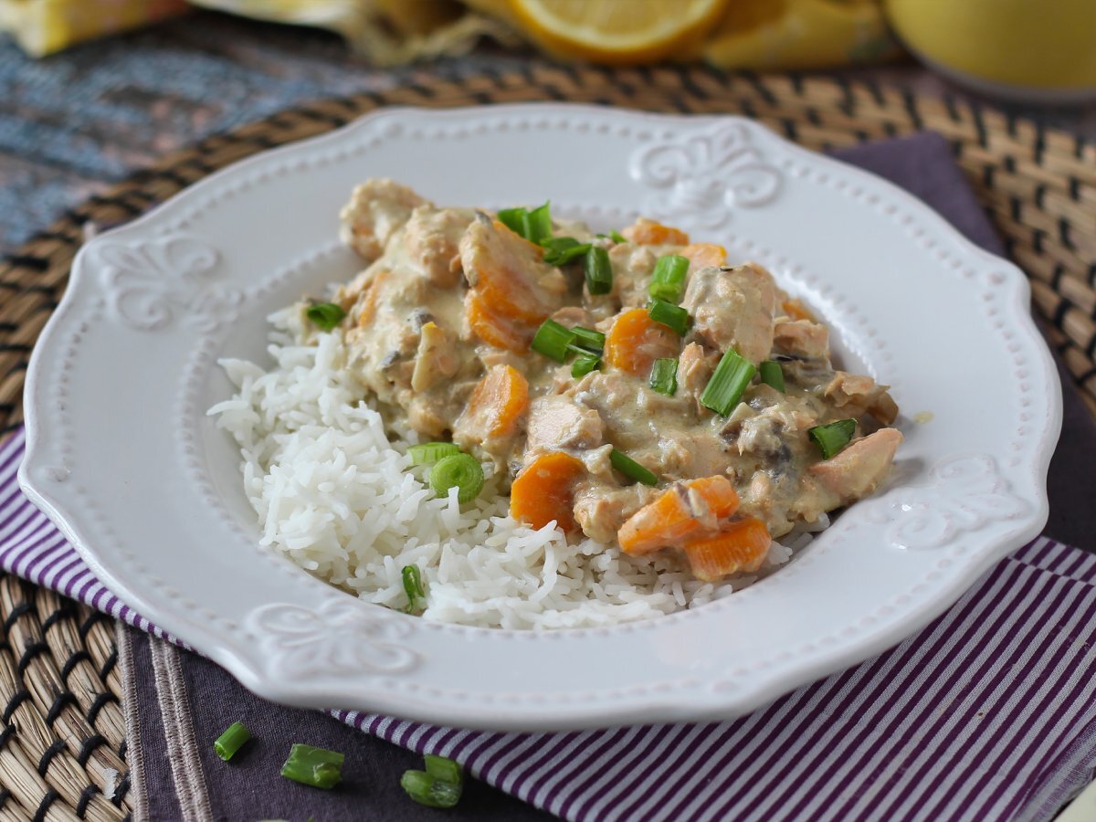Spezzatino di salmone con funghi e carote - foto 3