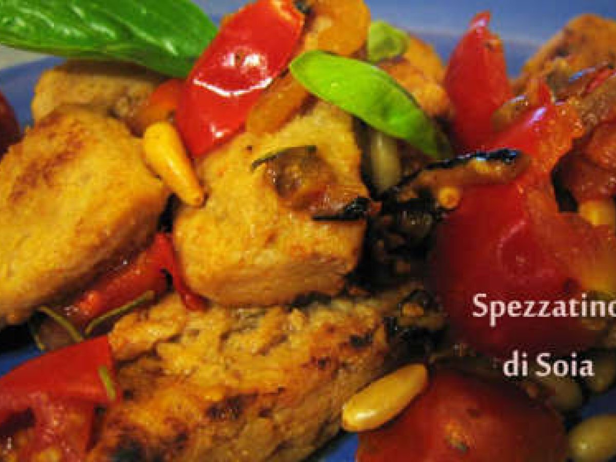 SPEZZATINO DI SOIA DISIDRATATA CON PINOLI E