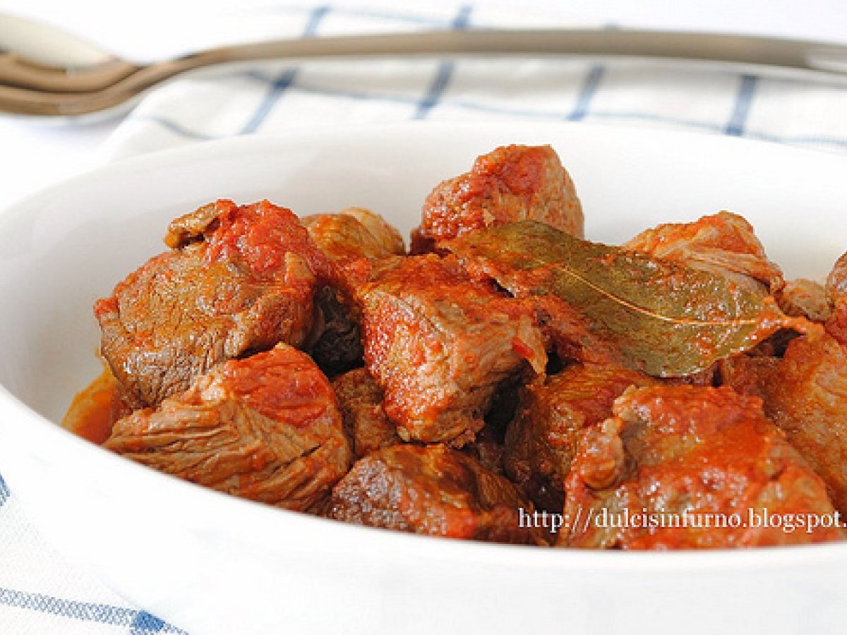 Spezzatino di Vitello all'Alloro