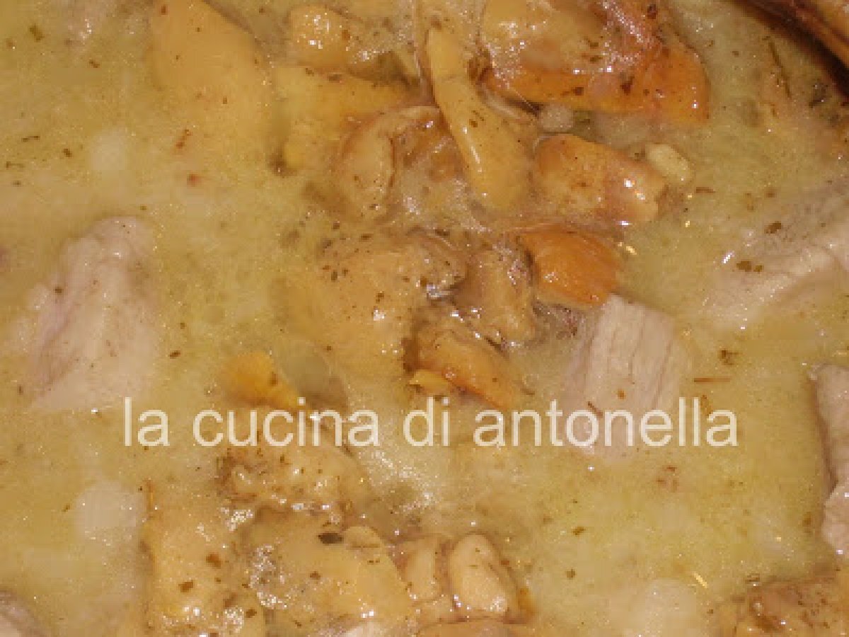 Spezzatino di vitello con i funghi - foto 2