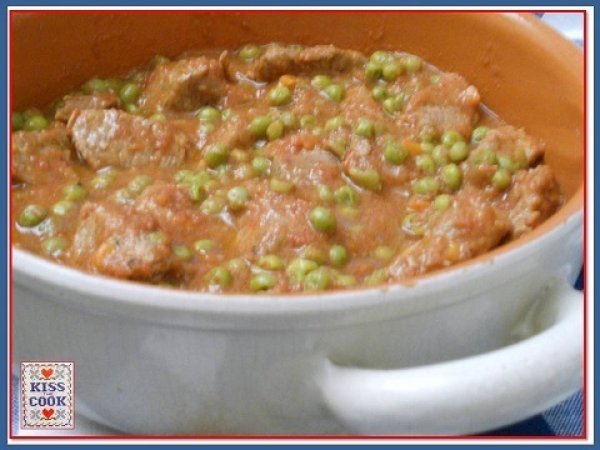 Spezzatino Di Vitello Con Piselli Ricetta Petitchef