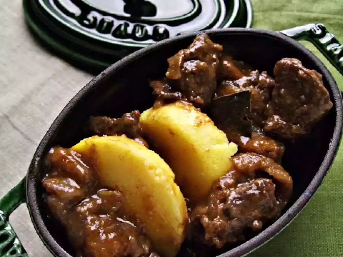 Spezzatino speziato in cocotte (Staub)