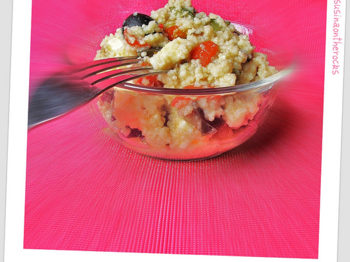 Spicy Cous Cous con verdure saltate e scamorza affumicata