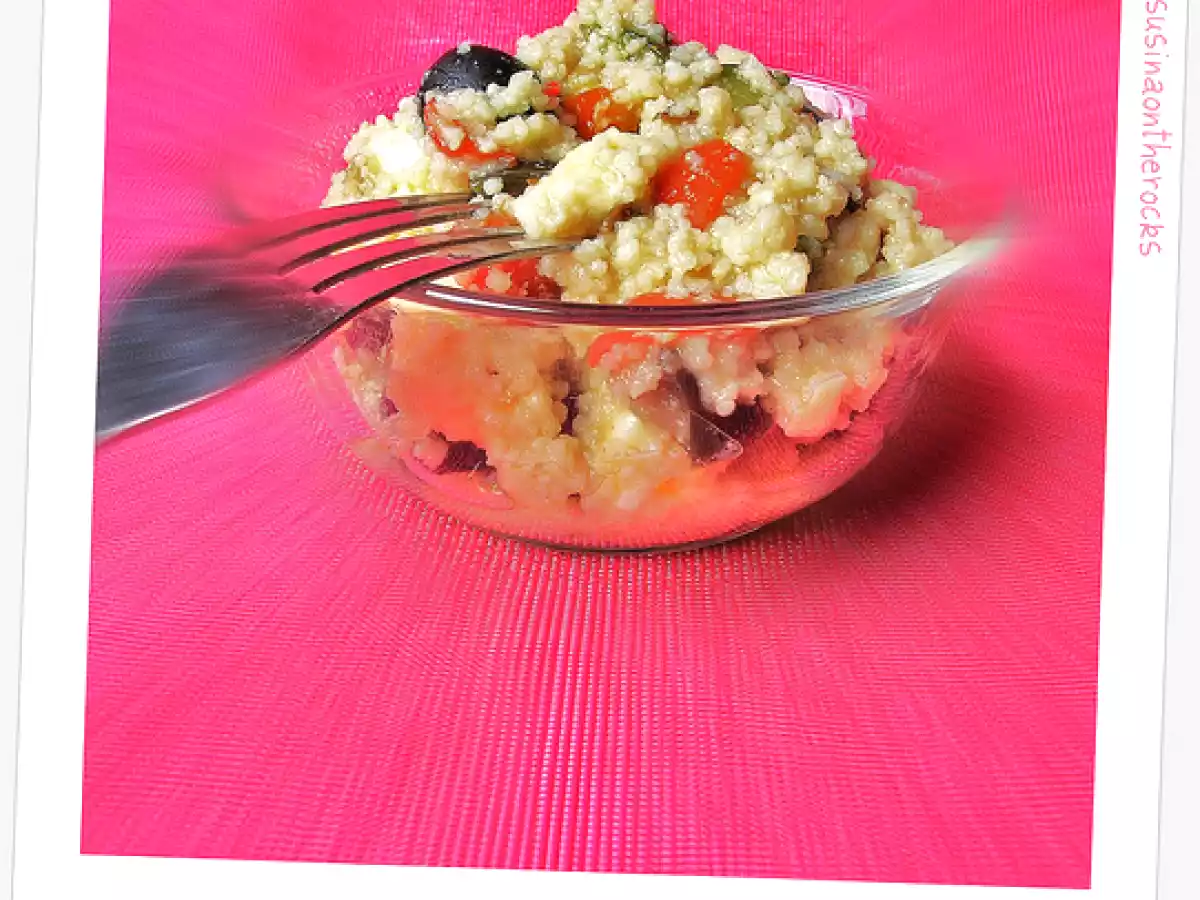 Spicy Cous Cous con verdure saltate e scamorza affumicata
