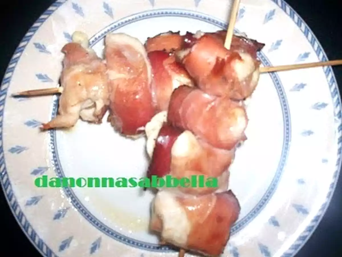 SPIEDINI AL FORNO CON SPECK, PETTO DI POLLO E SCAMORZA AFFUMICATA - foto 2