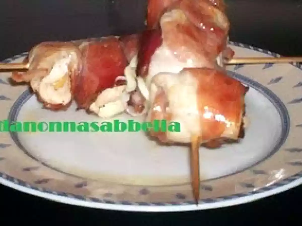 SPIEDINI AL FORNO CON SPECK, PETTO DI POLLO E SCAMORZA AFFUMICATA - foto 3