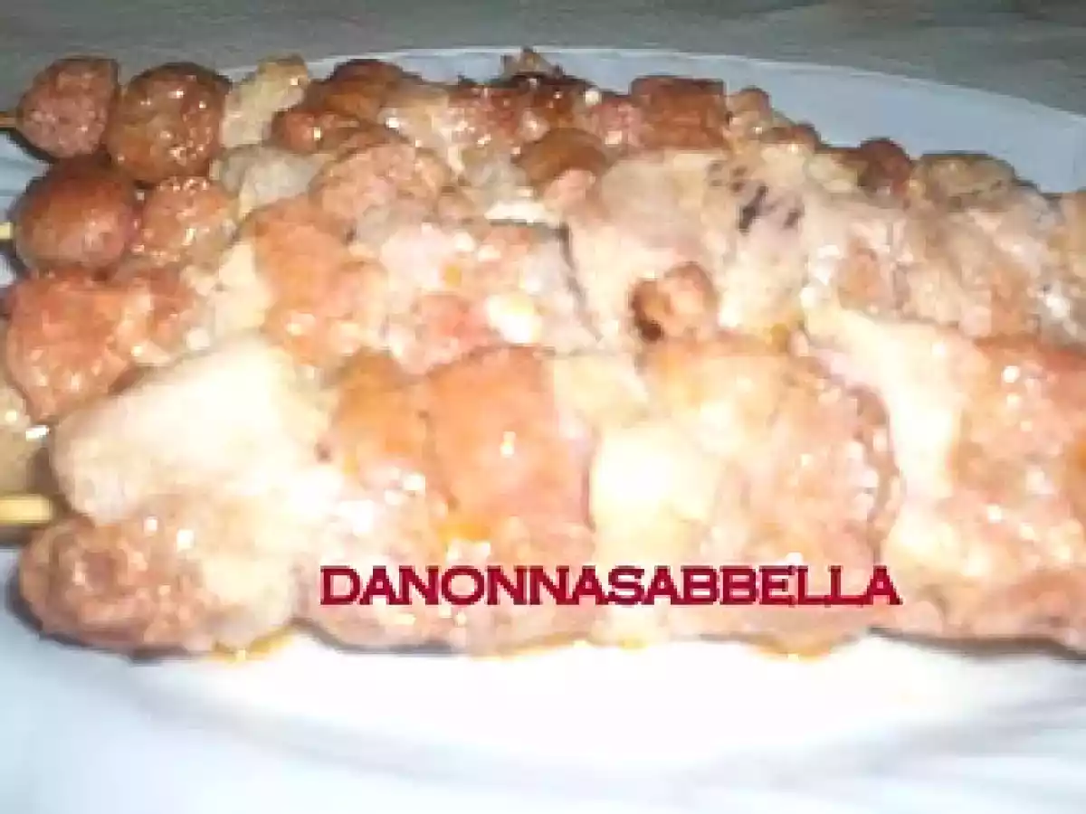 SPIEDINI DI CARNE AL CURRY