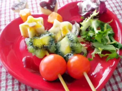 Spiedini di Frutta e Verdura in salsa di Soia