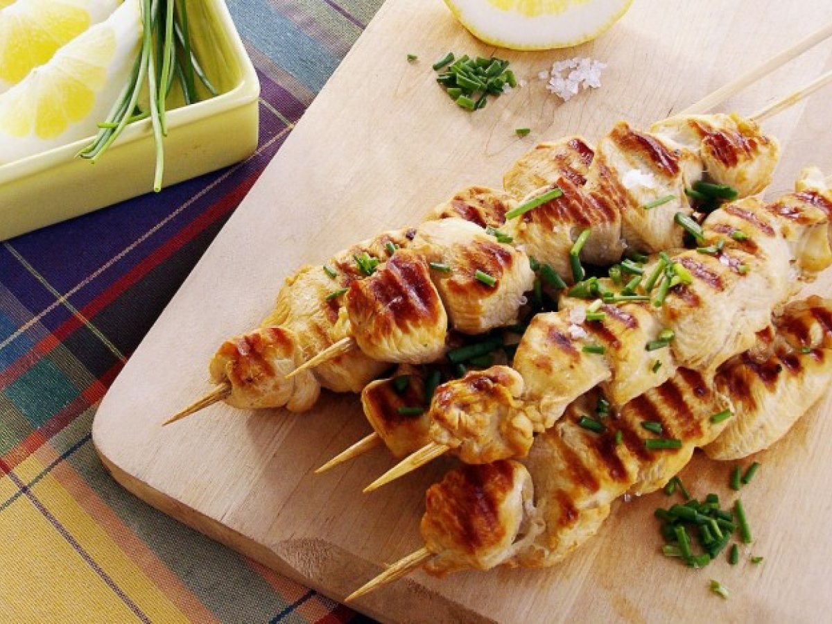 Spiedini di pollo grigliato