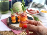 Spiedini di rosmarino con prosciutto e melone, foto 2