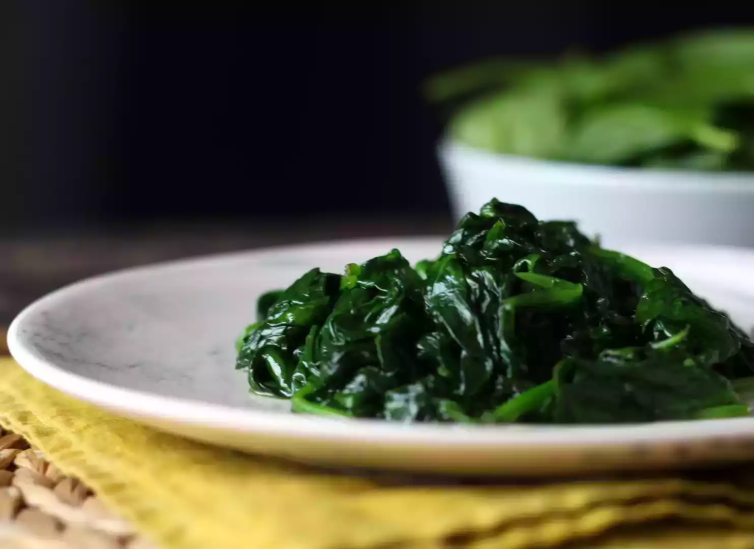 Spinaci in padella, il contorno gustoso e facile da preparare