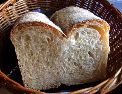 Split tin ... pane inglese
